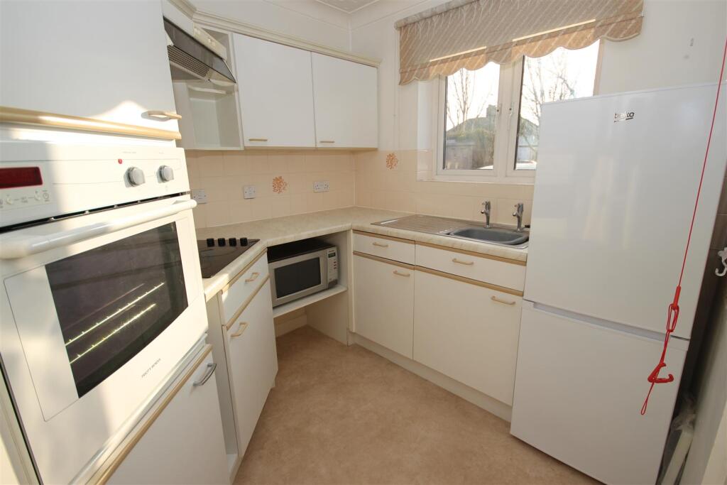 Additional property image - Velindre Road, Whitchurch, CARDIFF