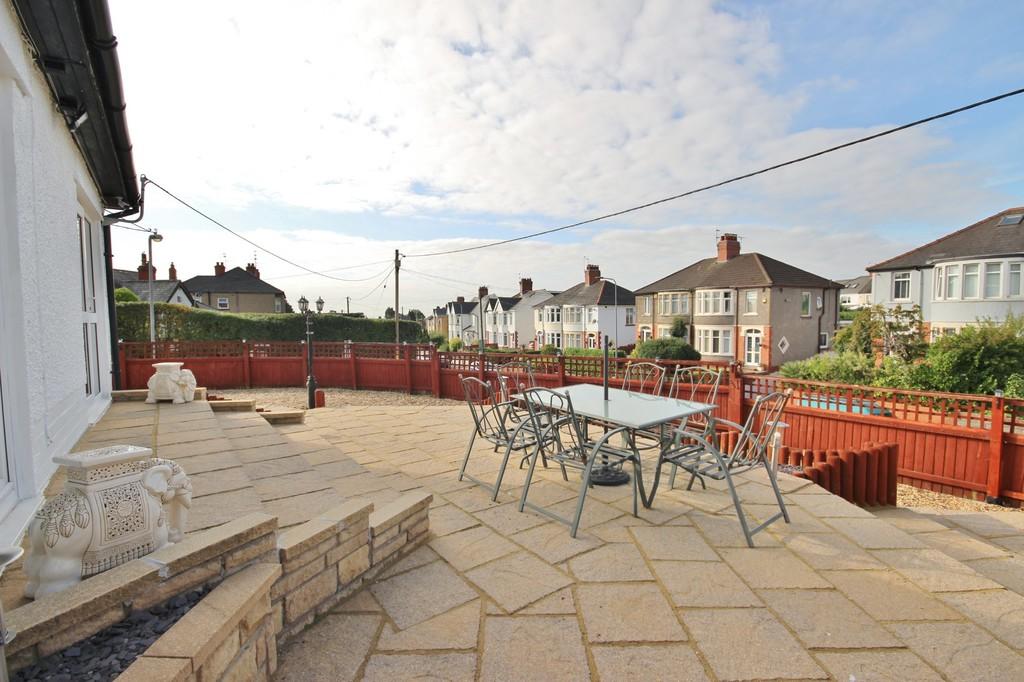 5 bedroom detached house for sale in Ty Fry Road, Rumney, Cardiff, CF3