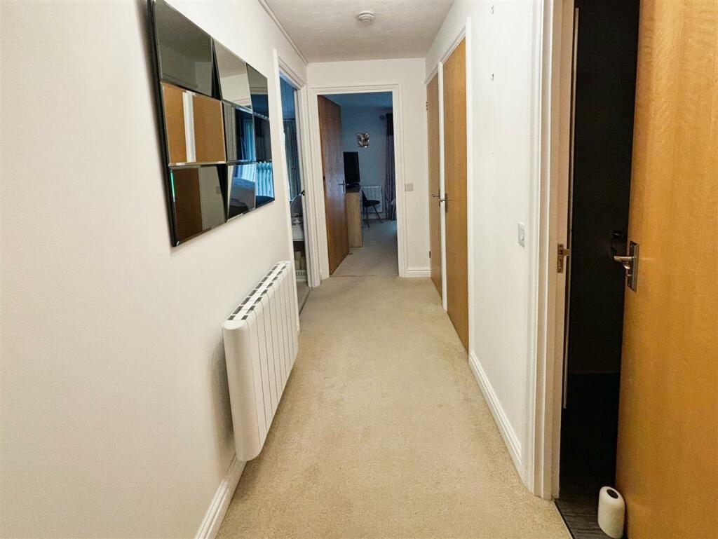 Additional property image - Binswood Avenue, Leamington Spa