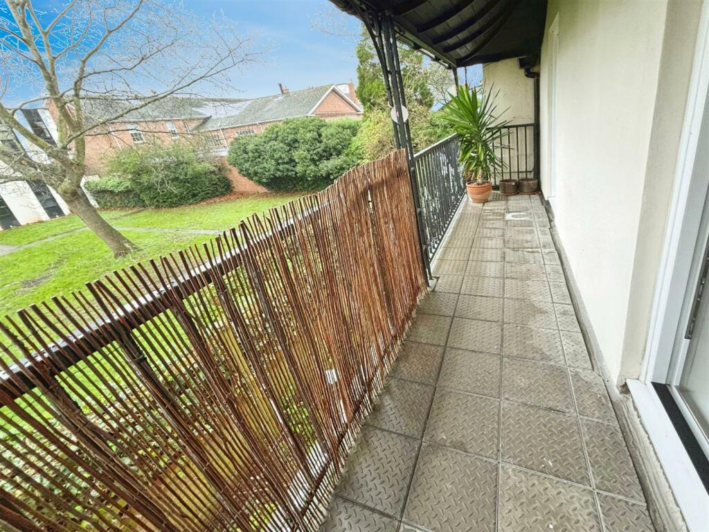 Additional property image - Binswood Avenue, Leamington Spa