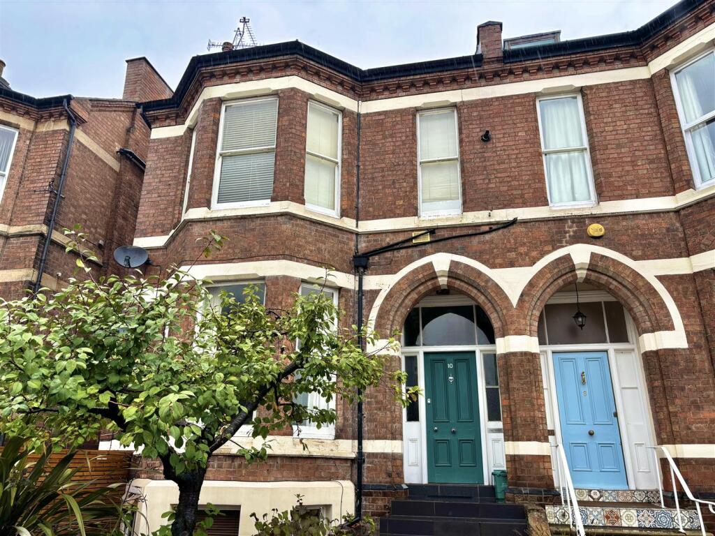 Main image of property: Warwick Place, Leamington Spa