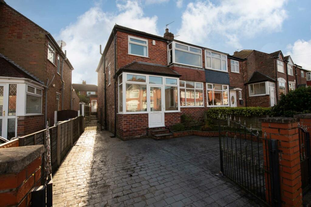 3 bedroom semidetached house for sale in Dovedale Avenue, Prestwich, M25