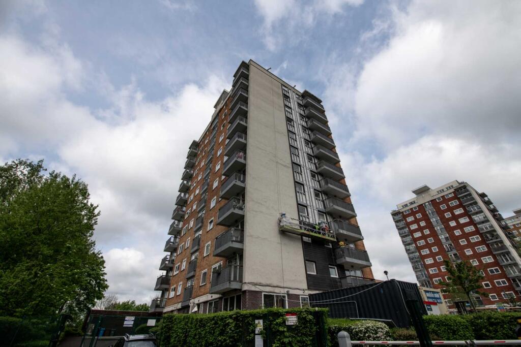 Main image of property: Lakeside Rise, Blackley