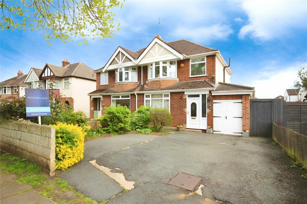 3 bedroom semidetached house for sale in Brooklyn Road, Arle