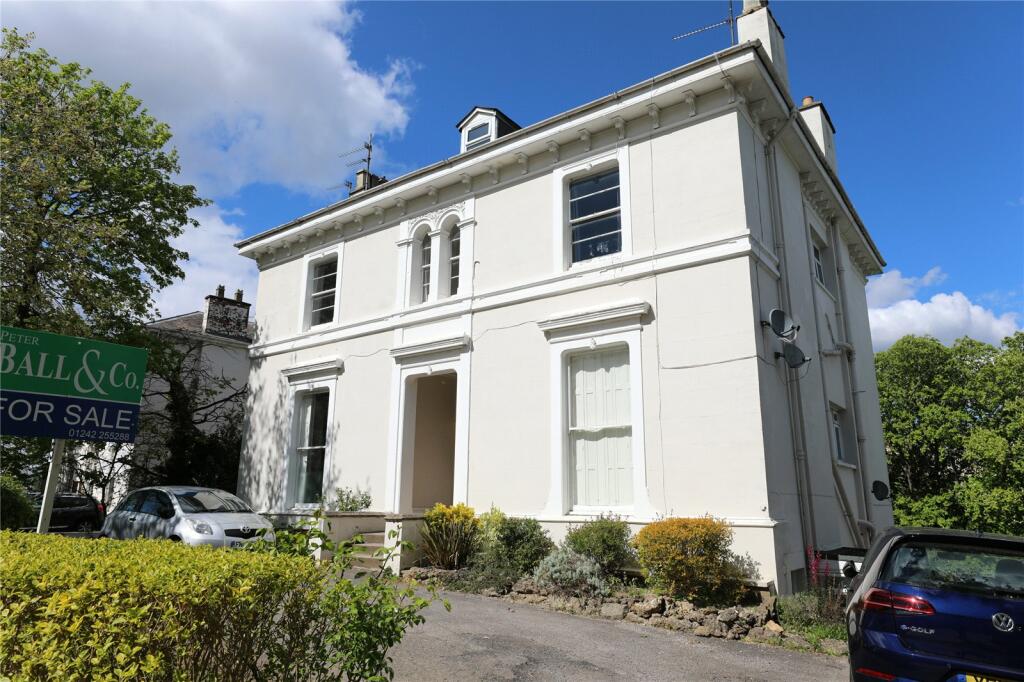 2 bedroom penthouse for sale in St. Georges Road, Cheltenham, GL50