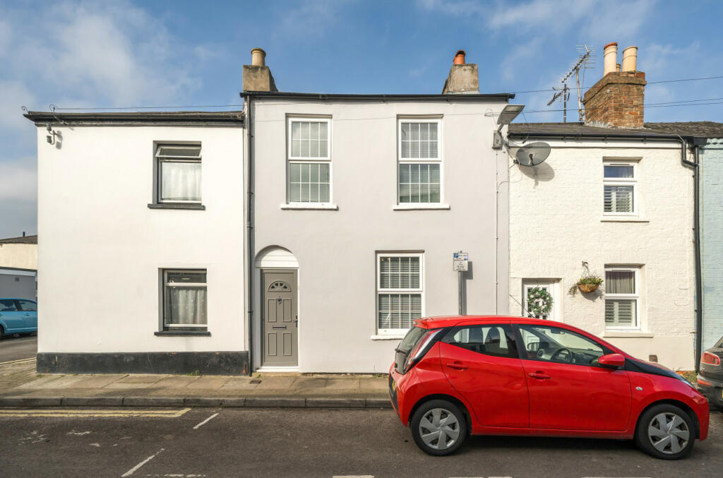 4 bedroom terraced house for sale in Union Street, Cheltenham, Gloucestershire, GL52