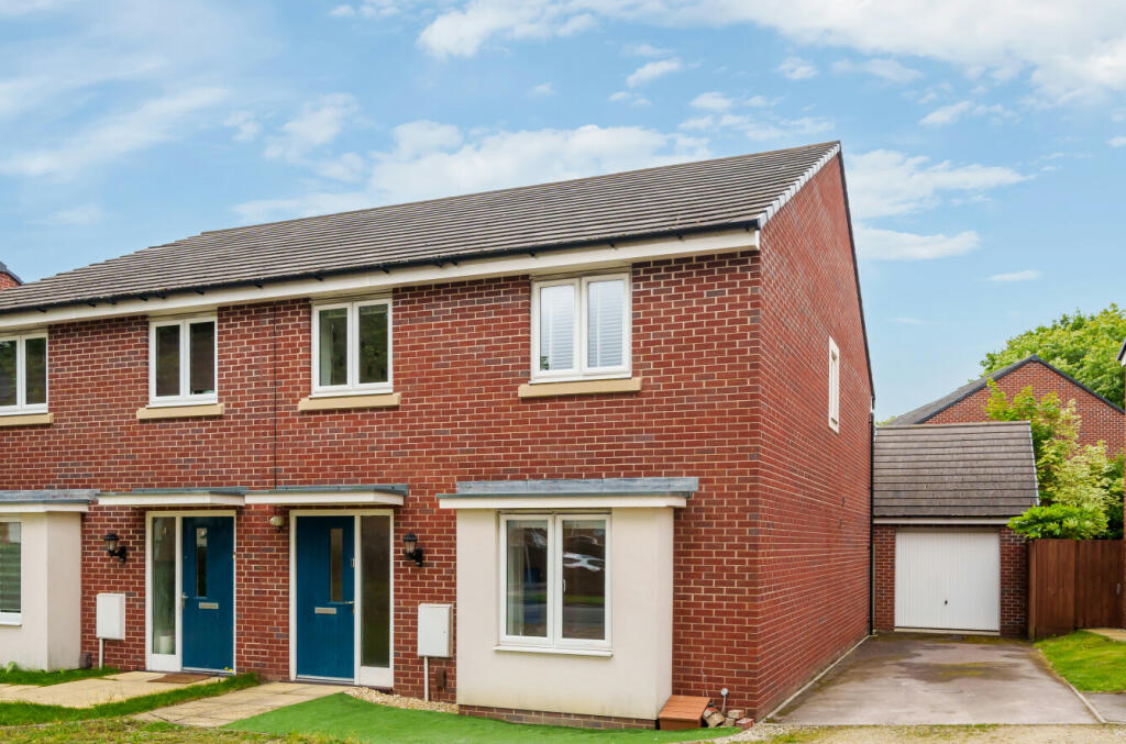 4 bedroom semidetached house for sale in Arle Road, Cheltenham