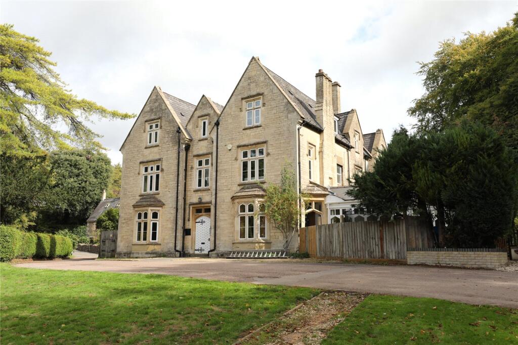 Main image of property: Leckhampton Hill, Cheltenham, Gloucestershire
