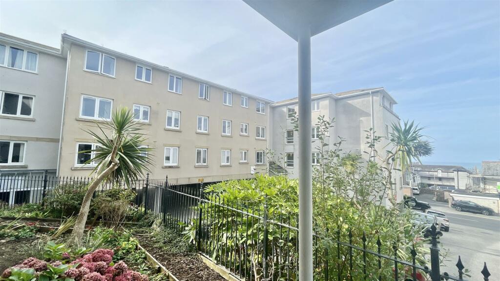 2 bedroom apartment for sale in Mount Wise, Newquay, TR7