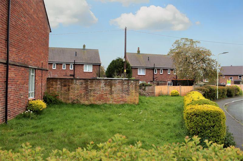 3 bedroom terraced house for sale in Park Avenue, Shawbury, Nr