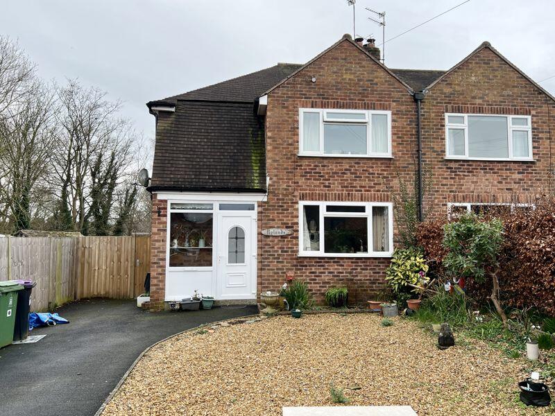 3 bedroom semidetached house for sale in Aysgarth Road, Copthorne