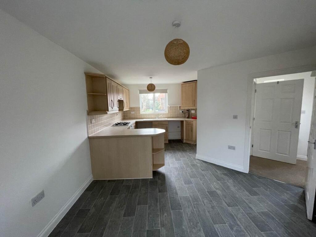 Additional property image - Montacute Circus, Weston Village, Weston-super-Mare