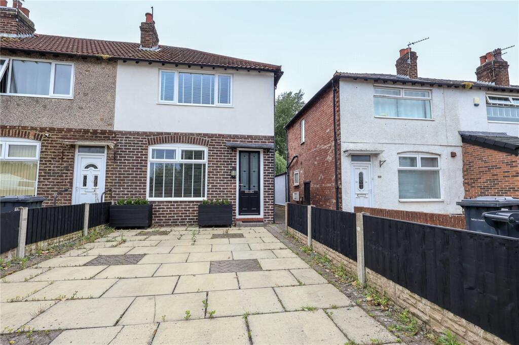 2 bedroom end of terrace house for sale in Sandbrook Road, Ainsdale