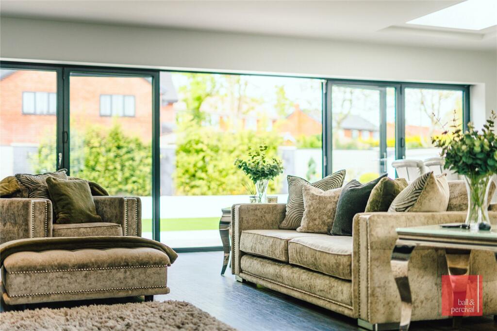 3 bedroom detached house for sale in High Street, Skelmersdale