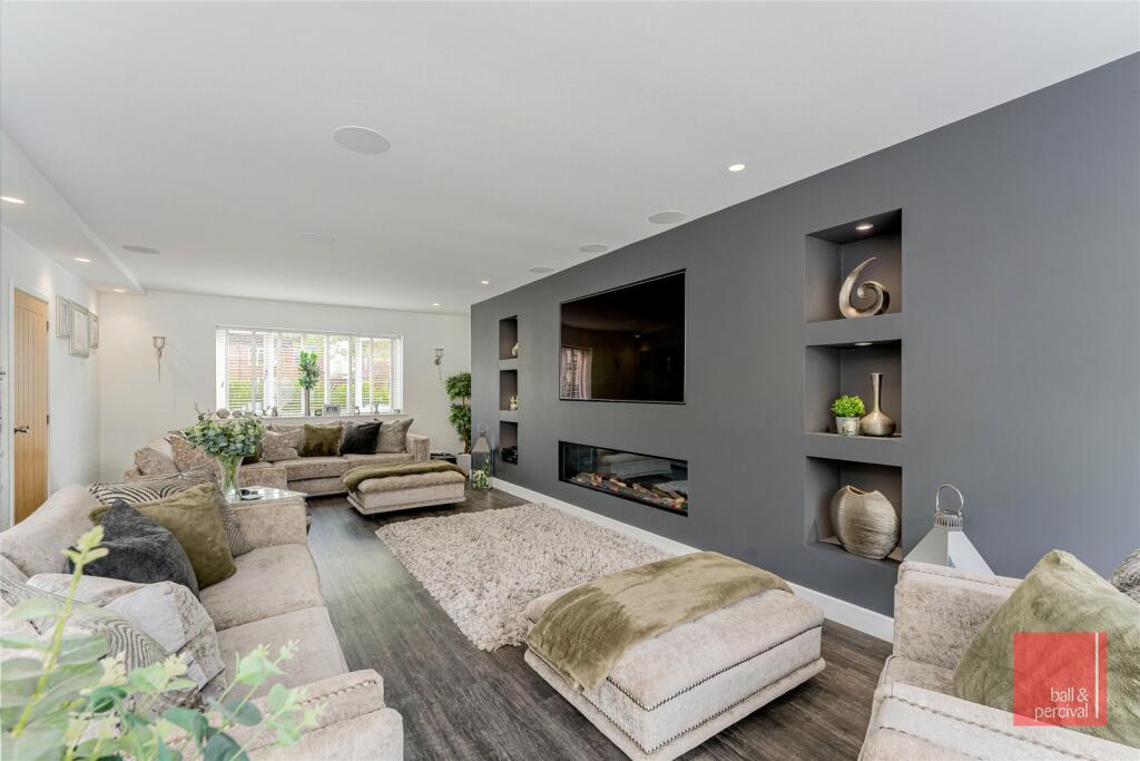 3 bedroom detached house for sale in High Street, Skelmersdale