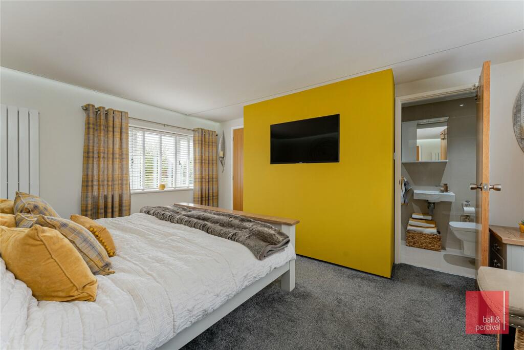 3 bedroom detached house for sale in High Street, Skelmersdale