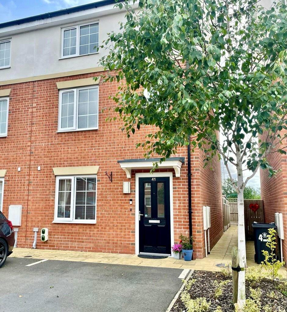 3 bedroom end of terrace house for sale in Black Brook Close