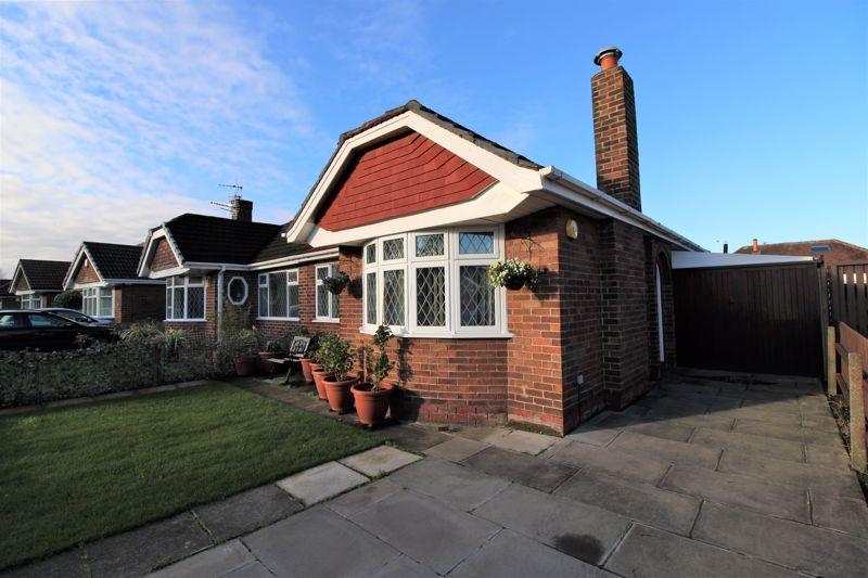 2 bedroom bungalow for sale in Poolside Walk, Southport, PR9