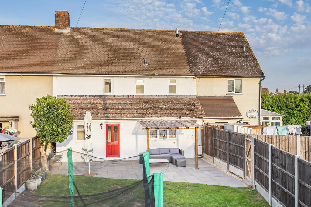 3 bedroom terraced house for sale in Alma Road, West Malling, ME19