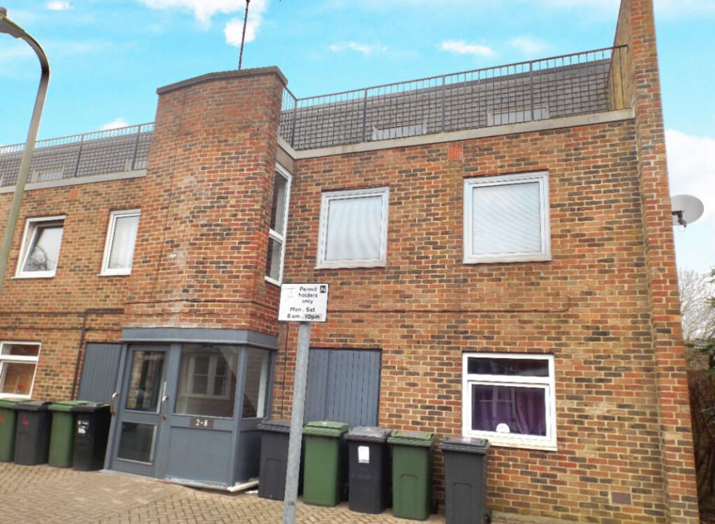 4 bedroom apartment for rent in Lower Brook Street, Winchester, SO23