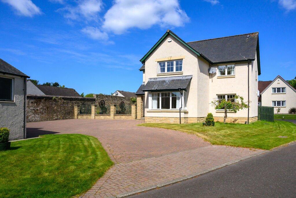 Main image of property: 11 McInnes Gardens, Cupar, KY15
