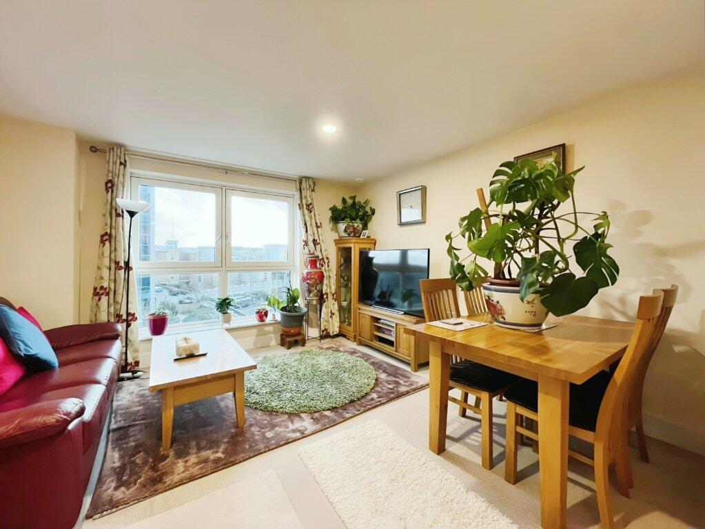 1 bedroom apartment for sale in Alencon Link, Basingstoke, Hampshire, RG21