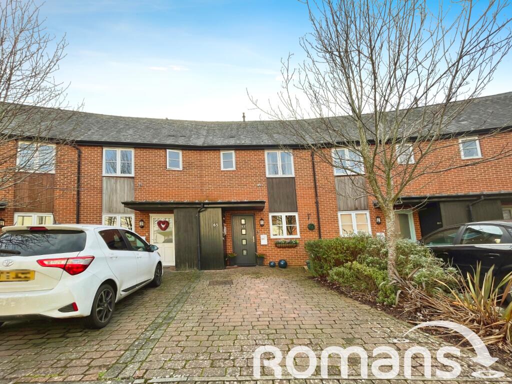 2 bedroom terraced house for sale in Northbrook Crescent, Basingstoke
