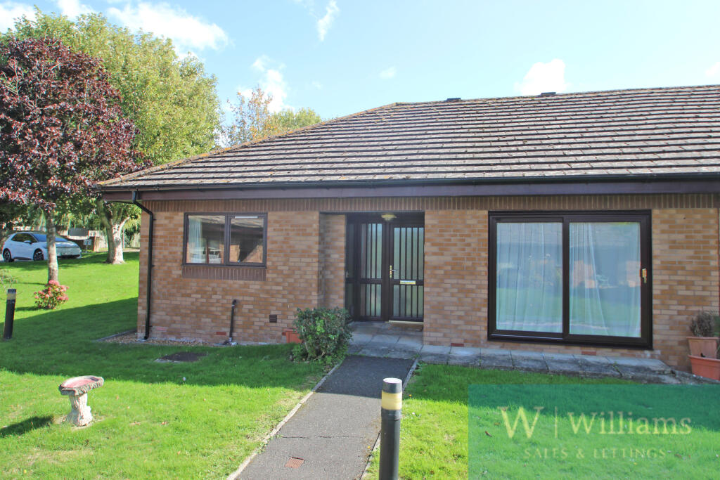 Main image of property: The Lawns, Fairlee Road, Newport, Isle of Wight