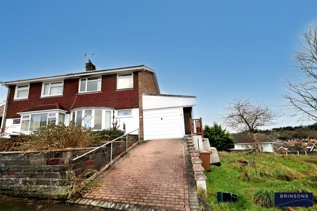 3 bedroom semidetached house for sale in Barry Close, Penpedairheol