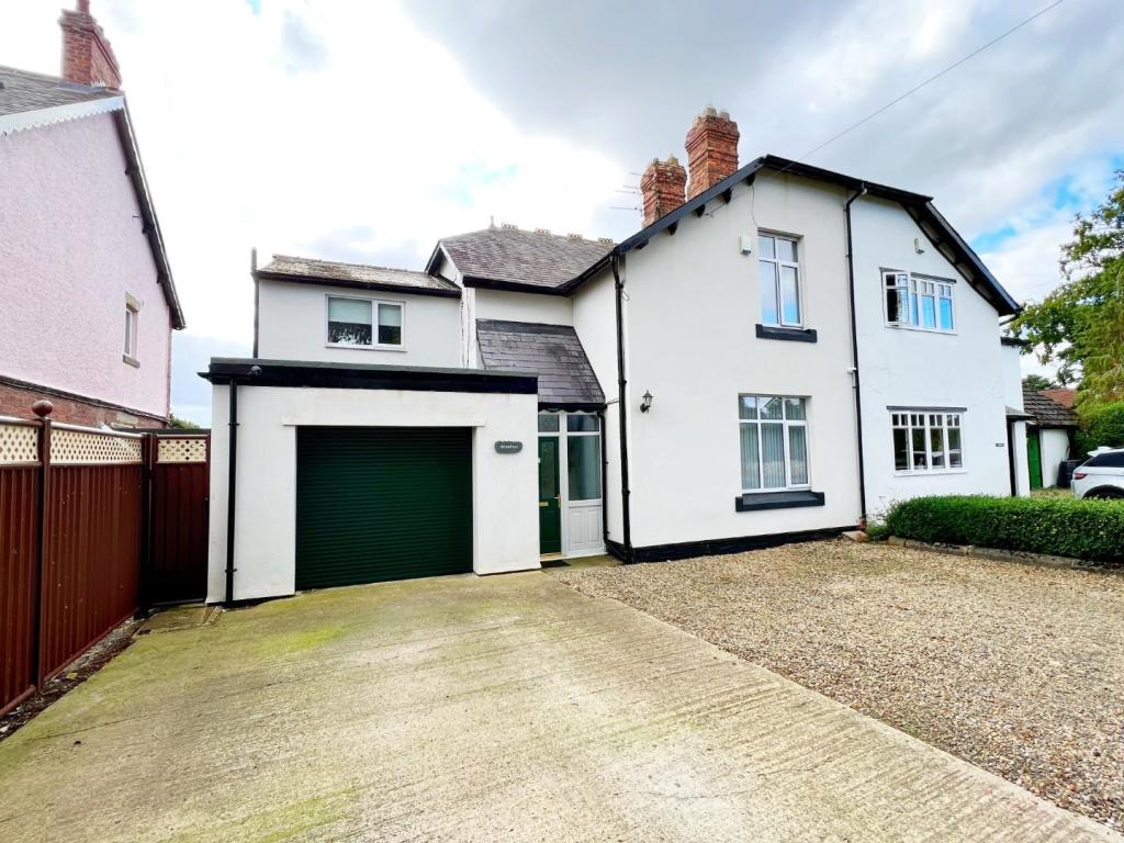 3 bedroom house for sale in Mainsforth, Ferryhill, DL17