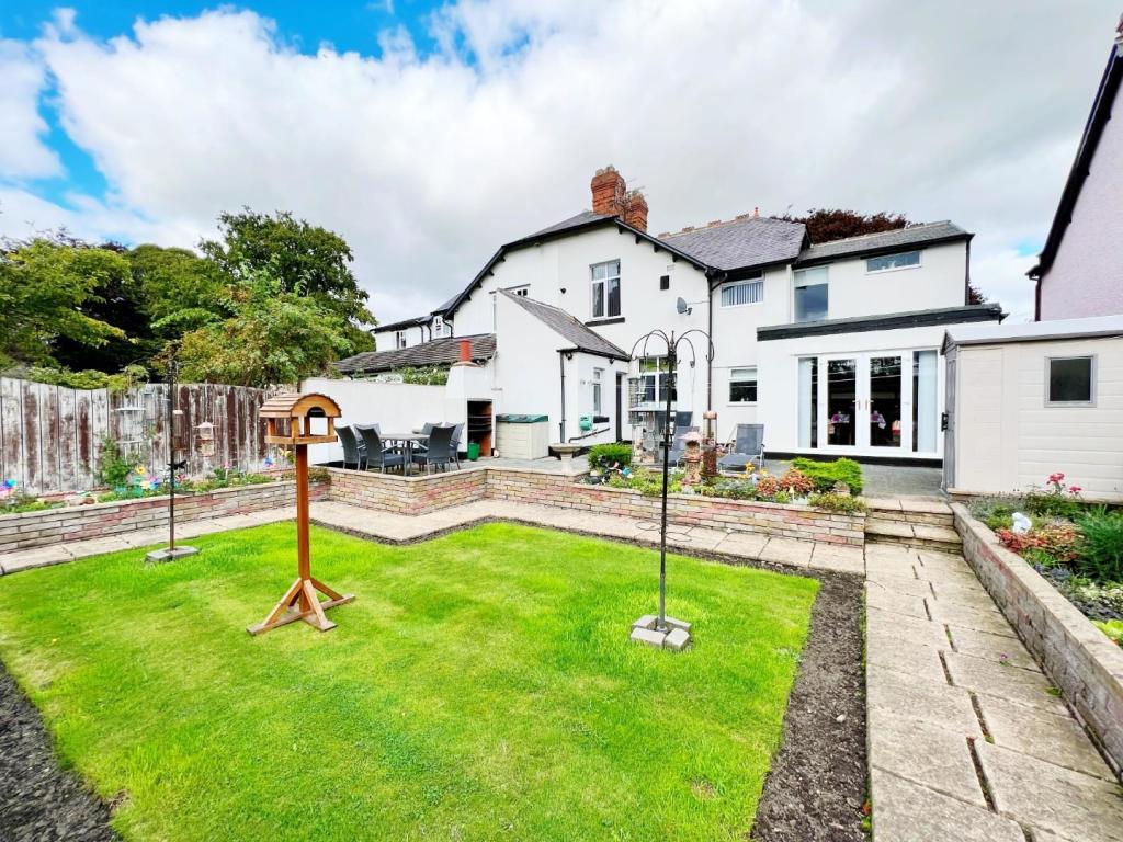 3 bedroom house for sale in Mainsforth, Ferryhill, DL17