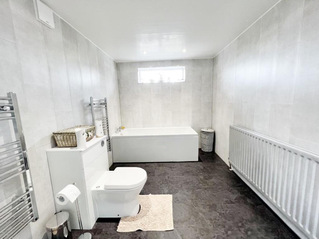 3 bedroom house for sale in Mainsforth, Ferryhill, DL17