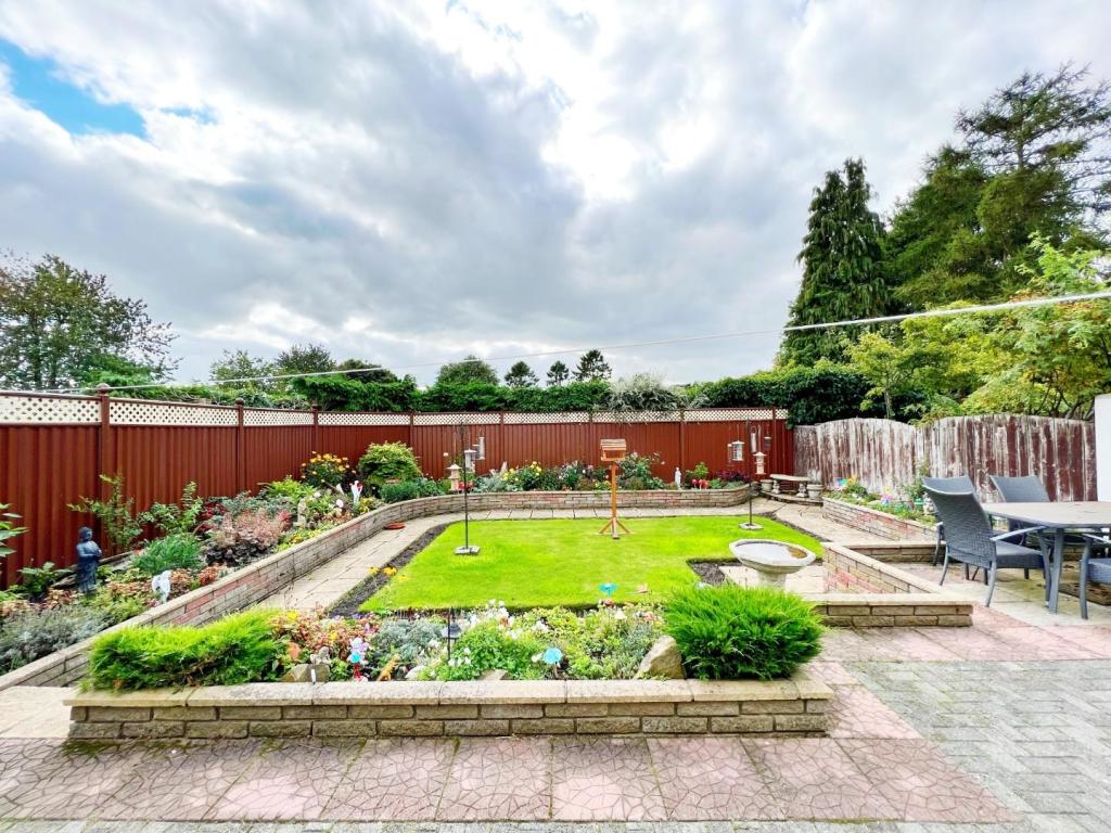 3 bedroom house for sale in Mainsforth, Ferryhill, DL17