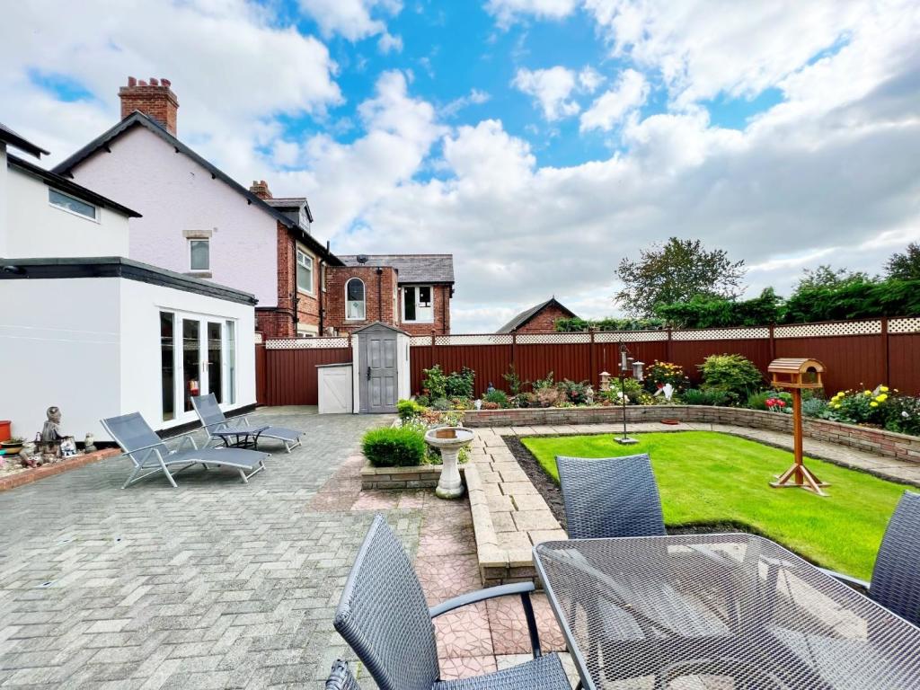 3 bedroom house for sale in Mainsforth, Ferryhill, DL17