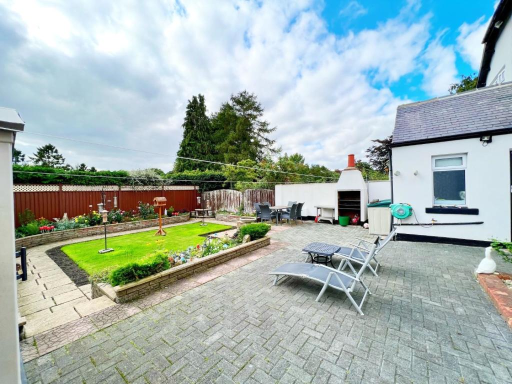 3 bedroom house for sale in Mainsforth, Ferryhill, DL17