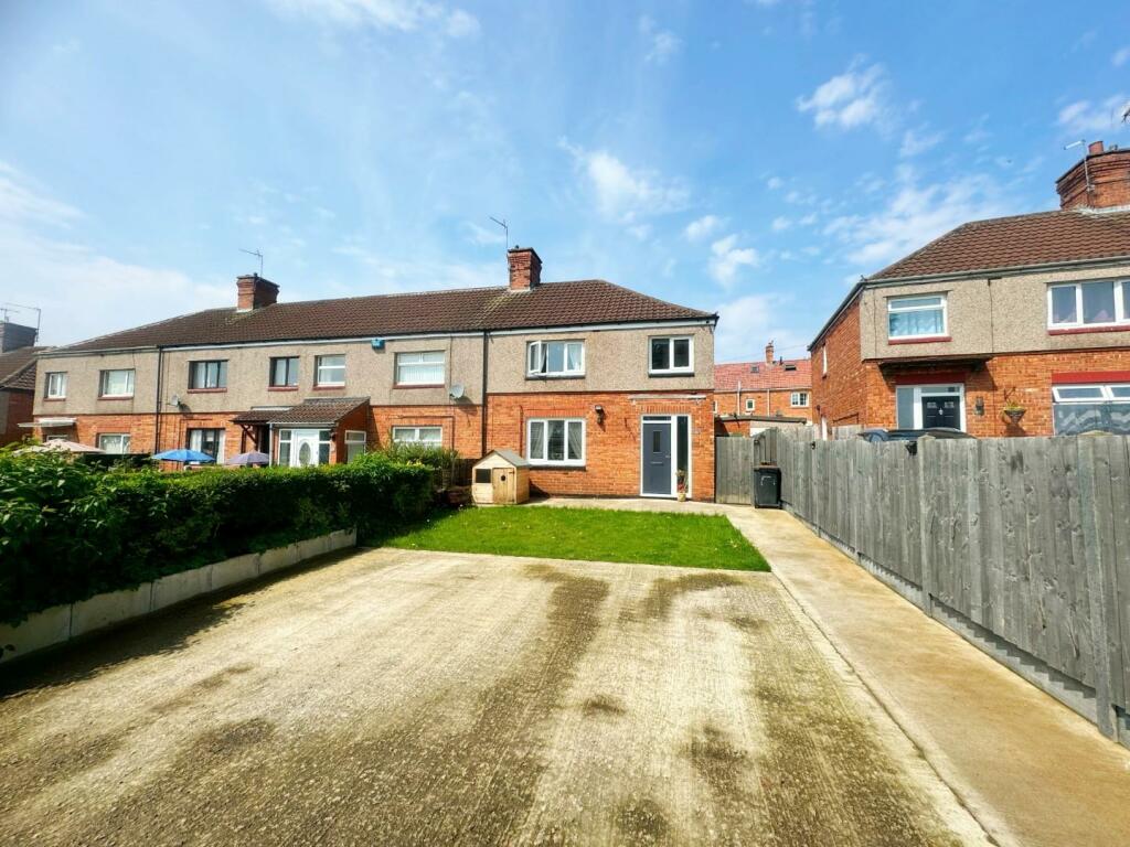 3 bedroom end of terrace house for sale in South View, Middleham