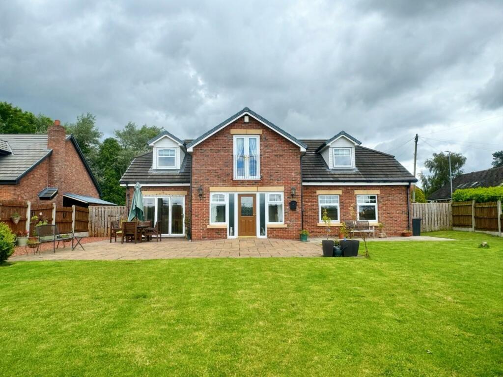 4 bedroom detached bungalow for sale in The Meadows, Horse Close Lane