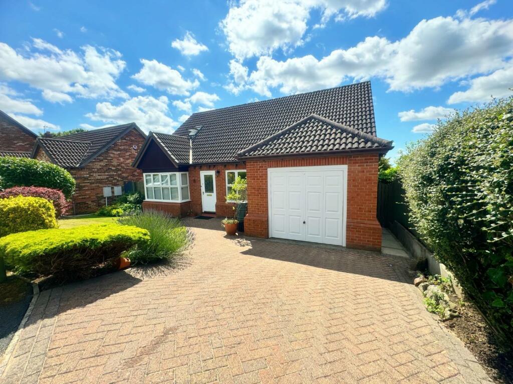 3 bedroom detached bungalow for sale in Beckwith Drive, Trimdon Village
