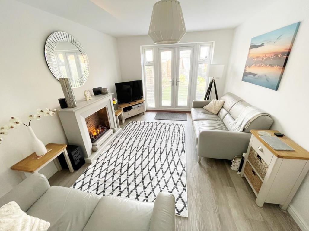 3 bedroom detached house for sale in Niven Close, West Park, Hartlepool