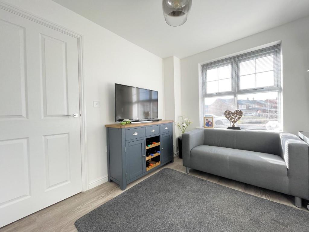 3 bedroom detached house for sale in Niven Close, West Park, Hartlepool
