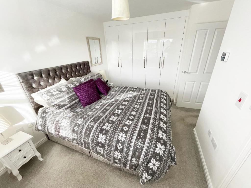 3 bedroom detached house for sale in Niven Close, West Park, Hartlepool