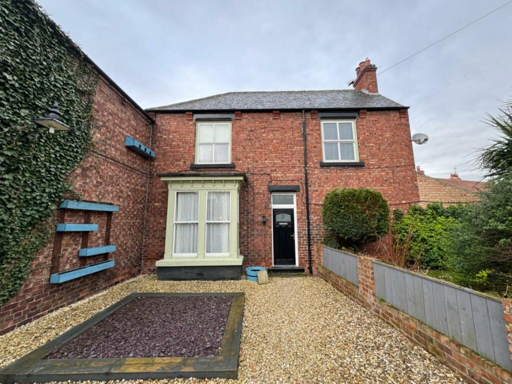 3 bedroom end of terrace house for sale in Vicarage Row, Greatham