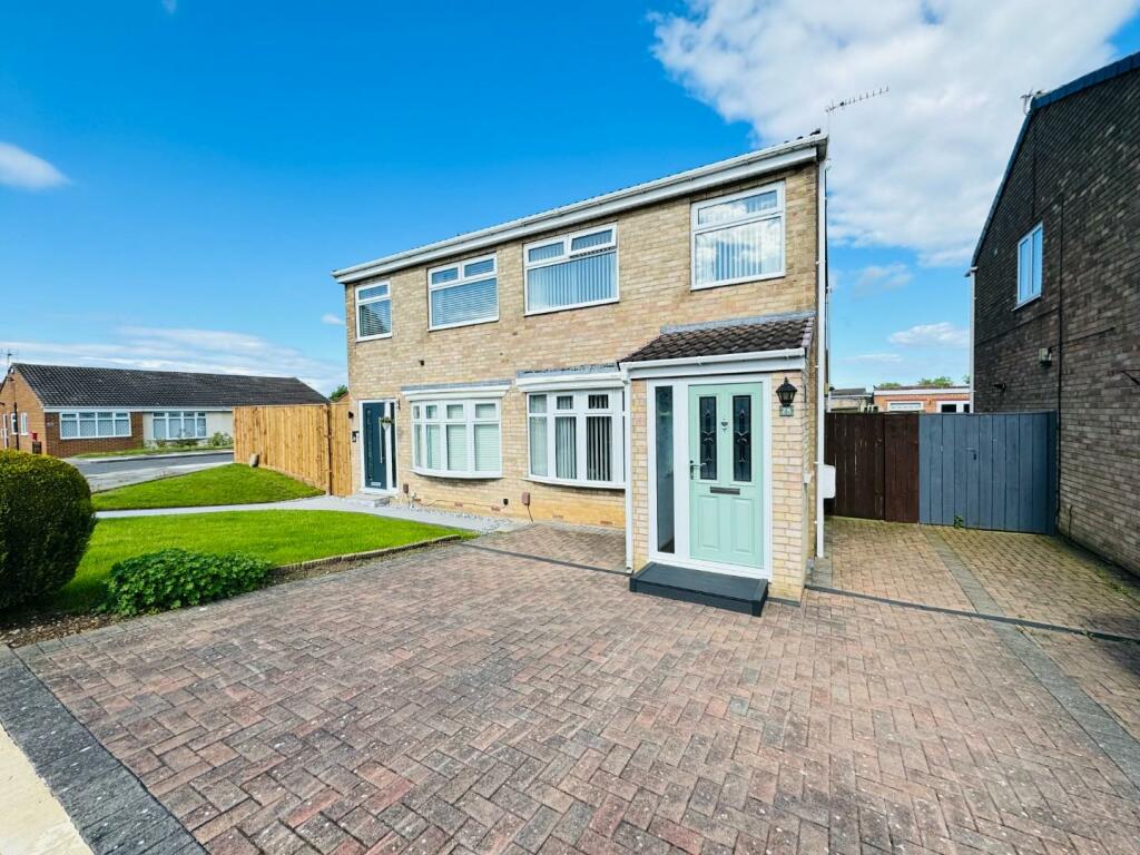 2 bedroom semidetached house for sale in Northwold Close, Fens, Hartlepool, TS25