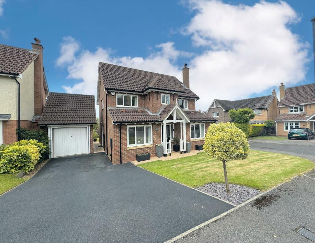 4 bedroom detached house for sale in Tavistock Close, Hartlepool, TS27