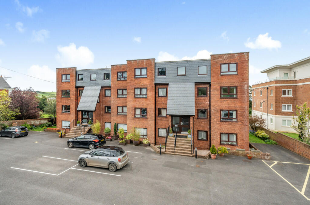 2 bedroom apartment for sale in Ardenny Court, 24 Douglas Avenue