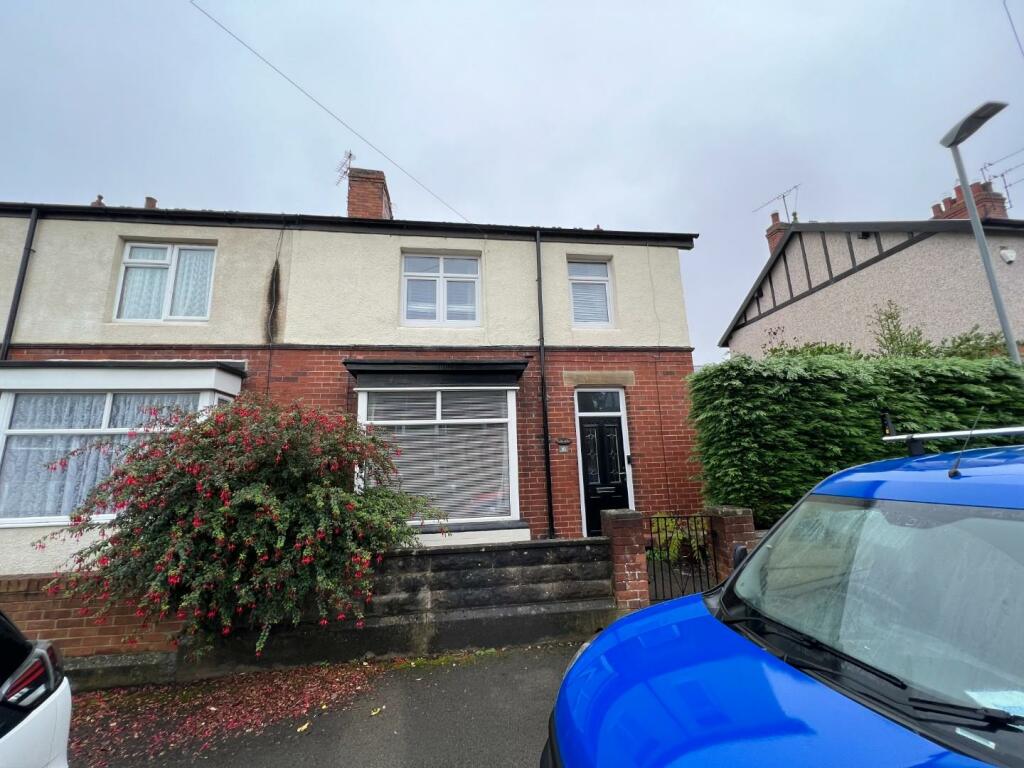 3 bedroom semidetached house for sale in Queens Road, Auckland