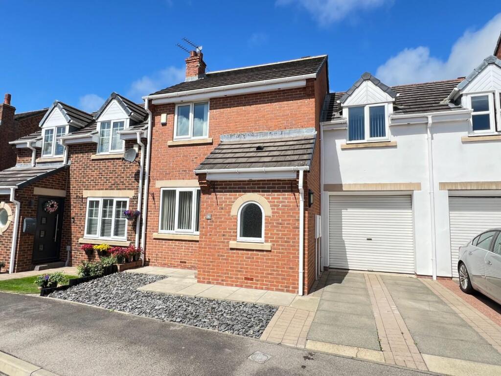 Main image of property: Farnham Close, Auckland Park