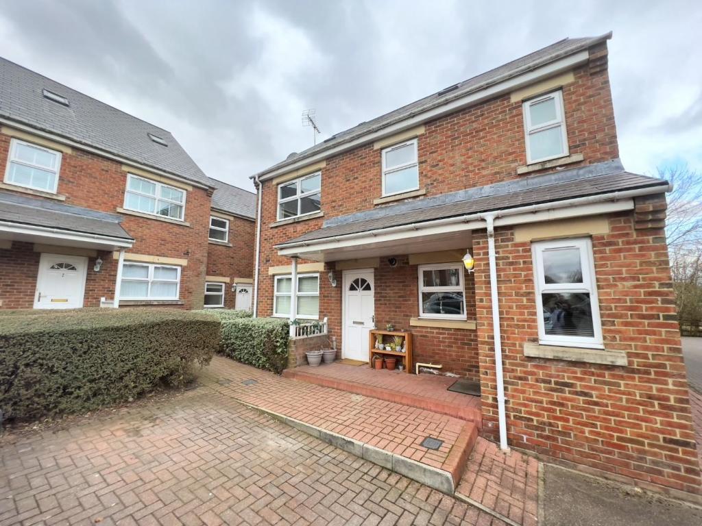 2 bedroom apartment for sale in Bower Court, Coxhoe, Durham, DH6