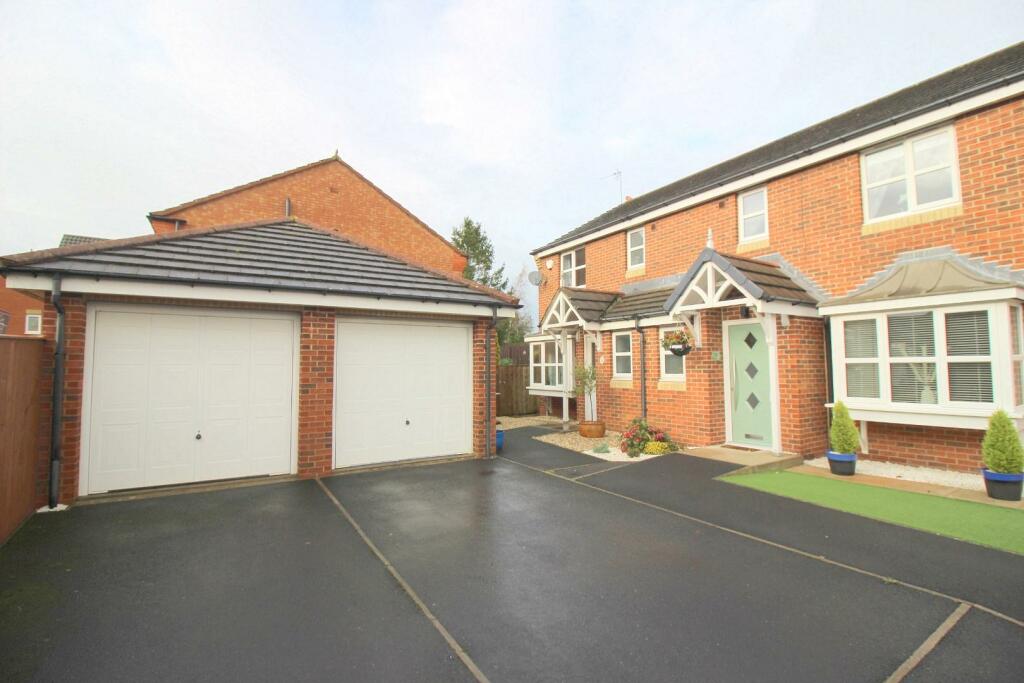 3 bedroom semidetached house for sale in Cottingham Grove, Thornley