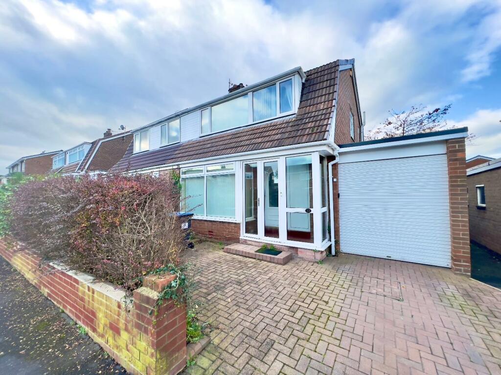 3 bedroom semidetached house for sale in Cypress Grove, Gilesgate